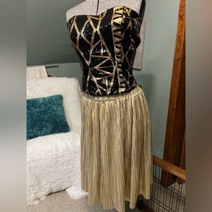 Frenchie metallic gold pleated skirt